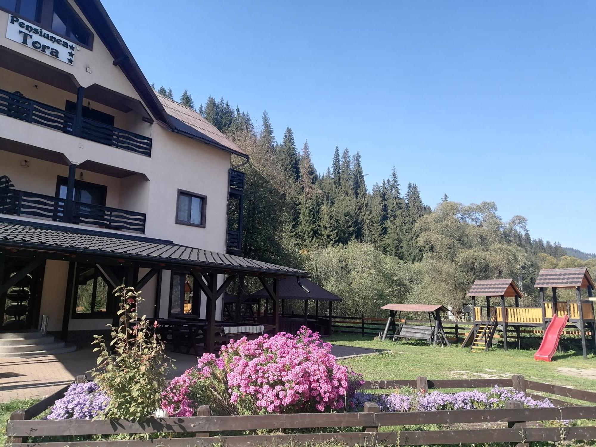 Pensiunea Tora Vatra Dornei Buitenkant foto